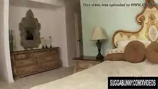 فيوليت راين وأدريانا شيشيك في دبل فاجاينال بنيترايشن صيفي