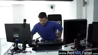 شرج واسع: نسوان عطشى تتوق لقضبان ضخمة