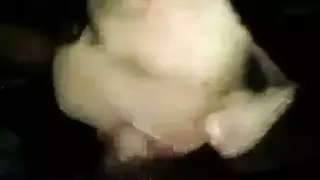 فتاه عربية تذهب لصديها