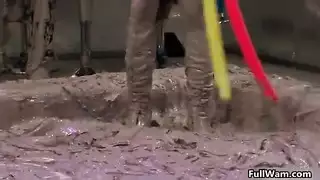 مراهقة قذرة تأخذ عمودًا سمينًا في العمق