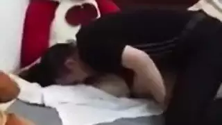 ندي القلعه في وضعية الكلب المثيره والقذف داخلياً