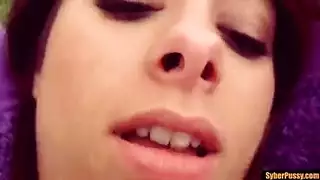 رايلي ريد تثار بعد جلسة مص عميق ولعق للخصيتين