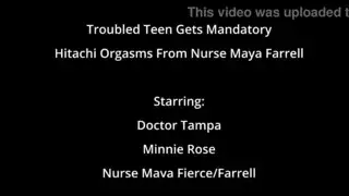 مشهد إباحي واقعي: الطبيب يجعل المراهقة تصرخ من هزات الجماع القوية بالهزاز