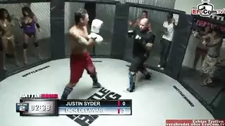 جماع جماعي في نادي الملاكمة: تركية نحيلة سمراء تبتلع كل السائل المنوي