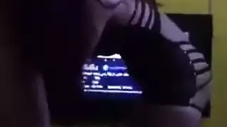 جنس فموي سحاقي وآهات عالية