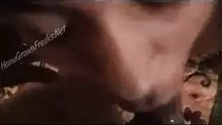 مص عميق واستحمام بالسائل المنوي لقضيب أسود كبير