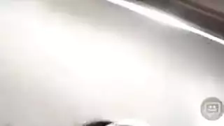 سكرتير شاب مأخوذ من الخلف من قبل الرئيس