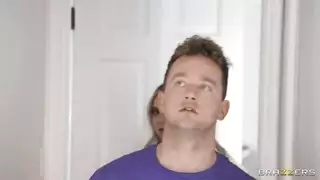 مشاهد ثريسوم وجماعي: كل الفتحات تتعرض للنيك