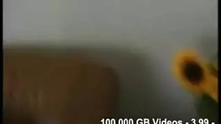 جماع خلفي قاسي لسيدة ناضجة تحب الملابس الجلدية