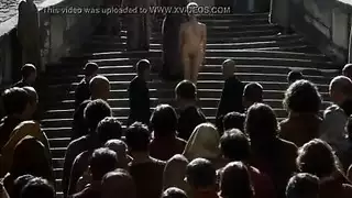 جلسة لينا بول المنفردة تتحول إلى خيال شهواني للعق الفرج