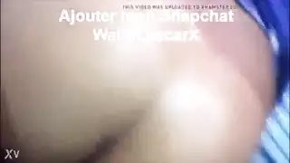 بشرة متوهجة وأنين: فتاة محجبة تُمارس معها الجنس بقوة