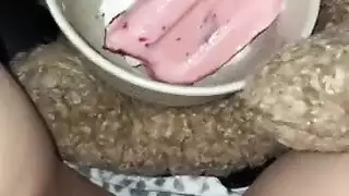 حفلة جنس في لوس أنجلوس: هواة عربية تأخذ عدة قضبان